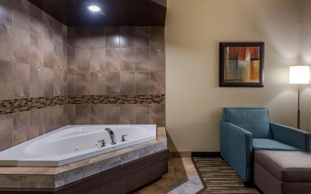 Best Western Plus Dartmouth Hotel & Suites