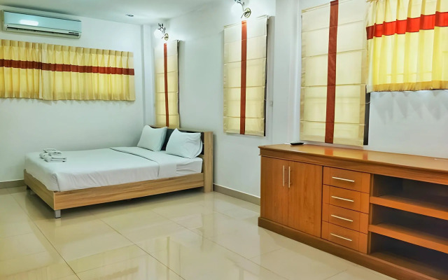 B2 Lampang City Boutique & Budget Hotel