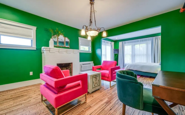Private Suite in Historic Austin B&b: Sleeps 4!