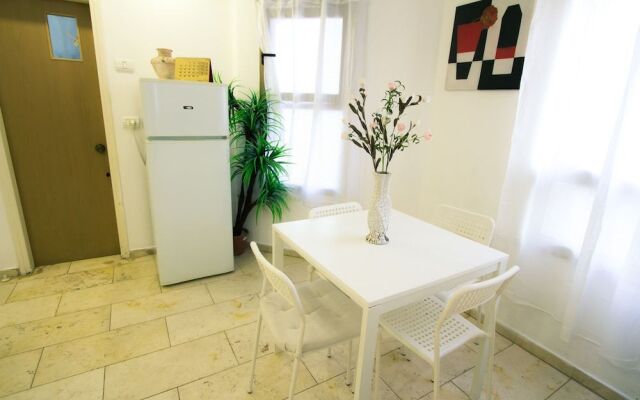 Britel Apartments