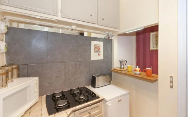 Lovely Pigalle Studio