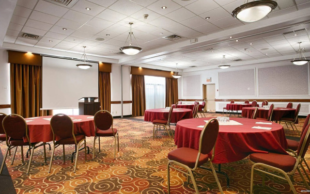Best Western Plus Ottawa/Kanata Hotel & Conference Centre