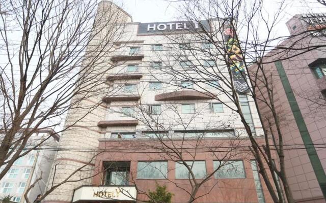 Joy Hotel