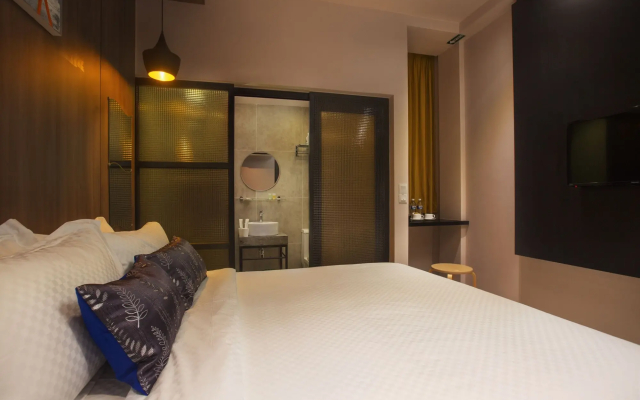 Hotel Twenty 8B