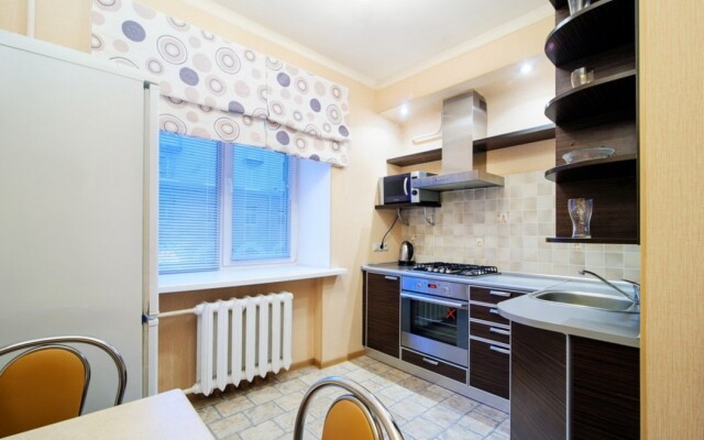 Апартаменты у Академии Наук