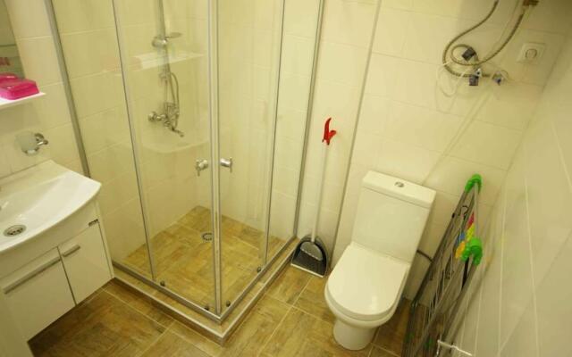 Leo Group Apartment 25-04 Elegance Batumi