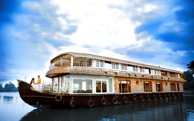 Kerala Luxury Houseboat