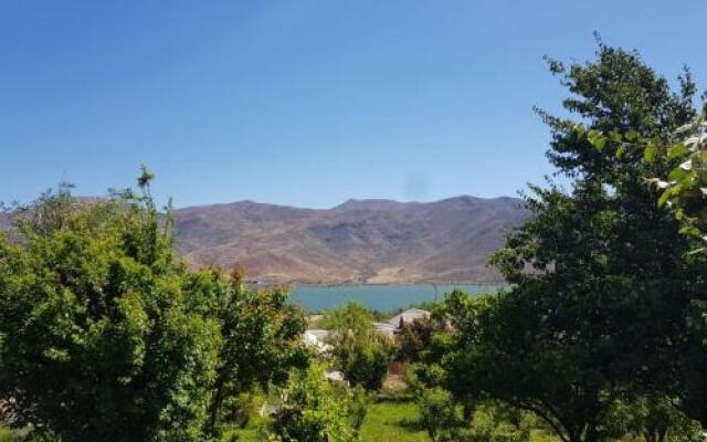 Hostal El Maiten Gualliguaica