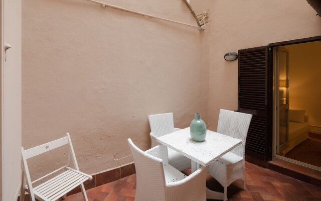 Campo Viola 10 people