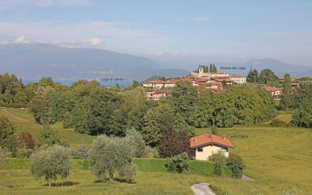 Villa Girasole in Polpenazze del Garda