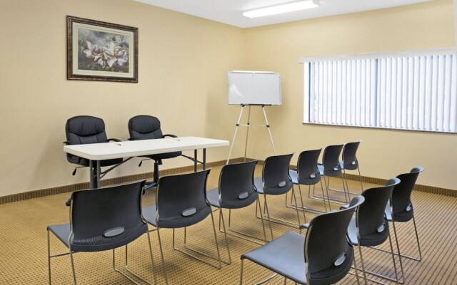 SureStay Studio by Best Western Conroe Downtown