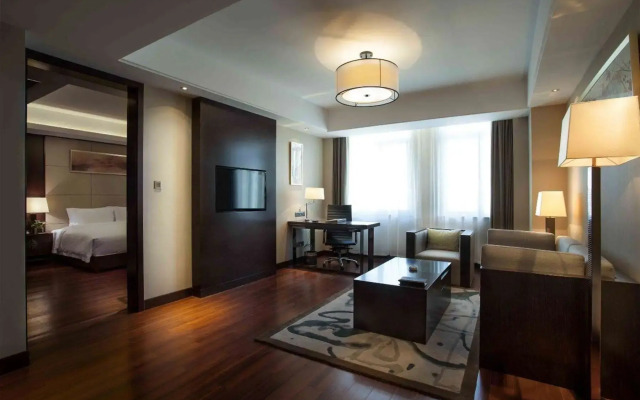 Ramada Plaza By Wyndham Xian South