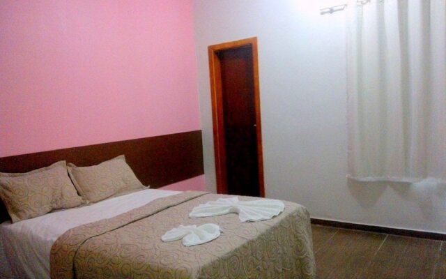 Pousada e Conveniência Canadá