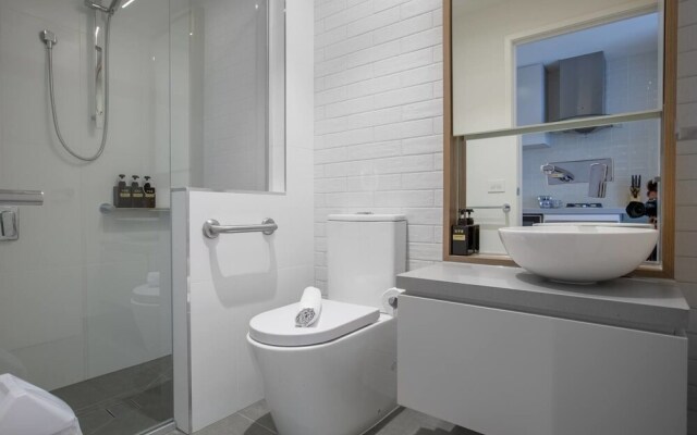 61*Boutique one-bedroom*Boxhill Central*Mall