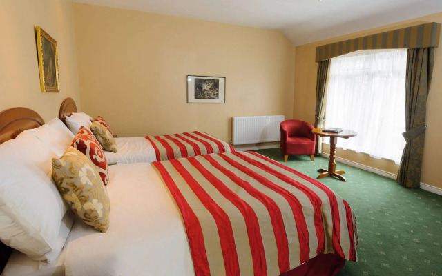 Brown Trout Golf & Country Inn