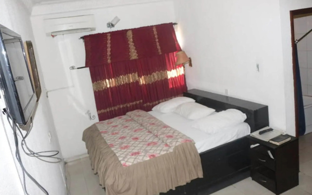 Amanda Hotels Limited