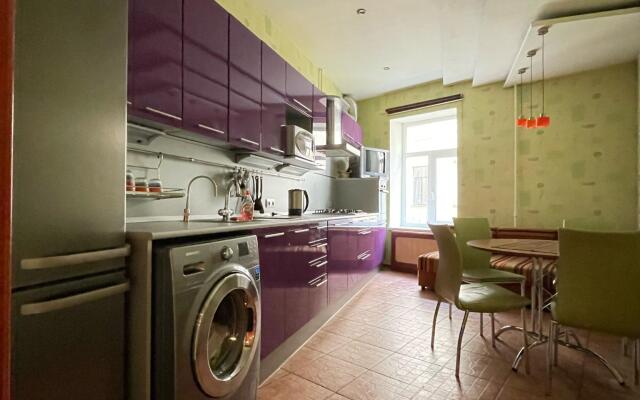 Апартаменты на улице Оружейника Федорова 15