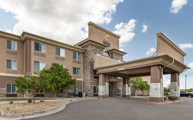 Comfort Inn & Suites Brighton Denver NE Medical Center