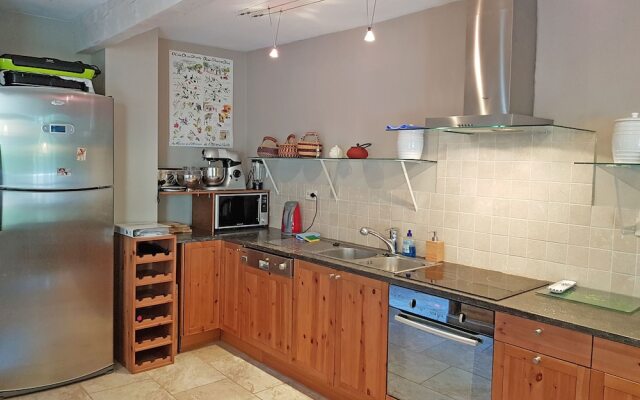 Characteristic Country House With Private Pool and Views of the Mont Ventoux