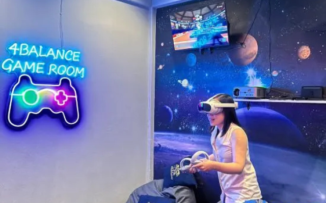 KL Town Homestay 16 Pax - Karaoke, VR & Racing Games – People – Kuala Lumpur