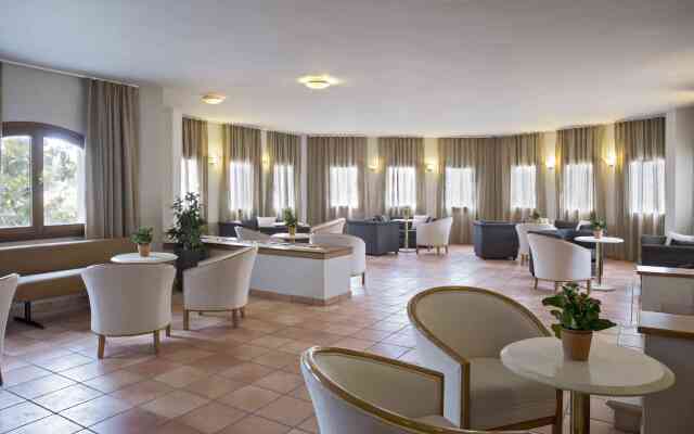 Eretria Hotel & Spa Resort