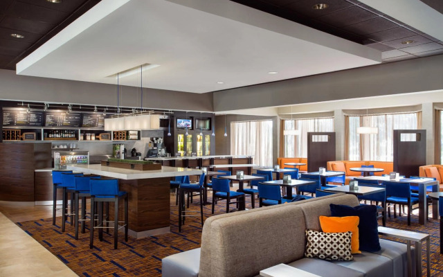 Courtyard by Marriott Denver Central Park