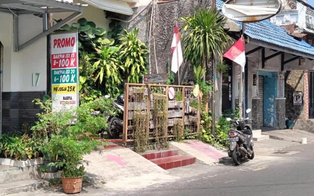 Sante Commune Hostel Yogyakarta