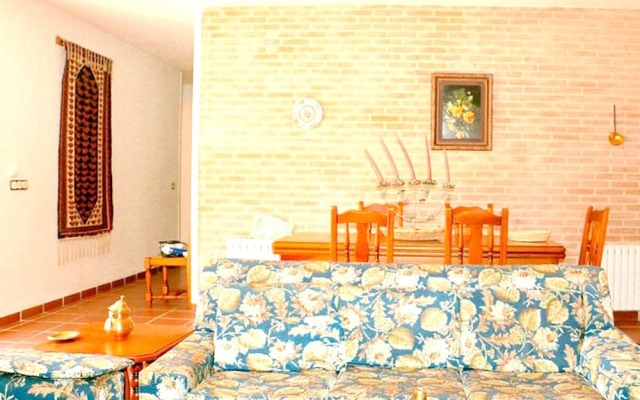 House With 3 Bedrooms in Castilblanco, With Enclosed Garden
