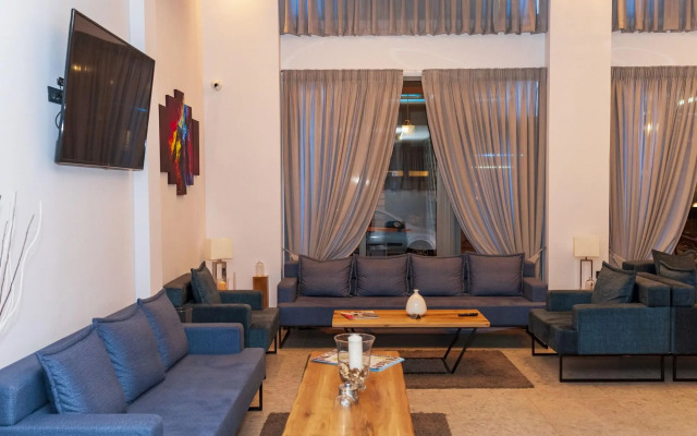 Meni Hotel