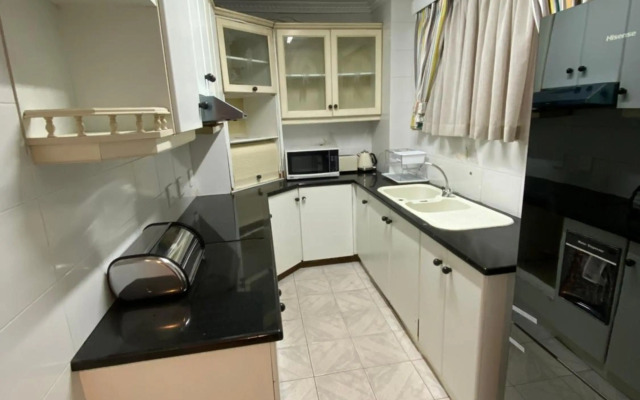 Bencorrum Self-Catering Apartments