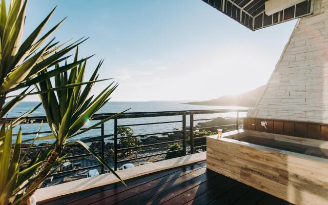 Chuanfanrock Haku Beach Days Inn