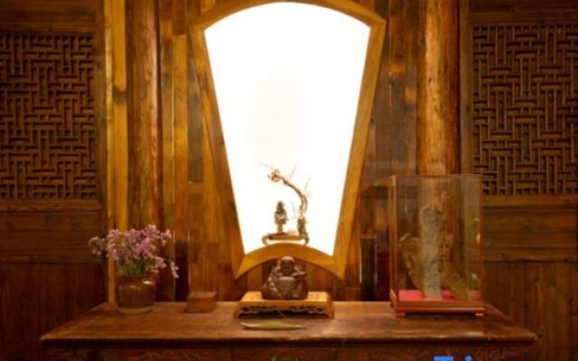 Rooftop Flower Stream Ink B&B