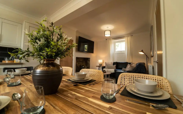Foundry Farm House