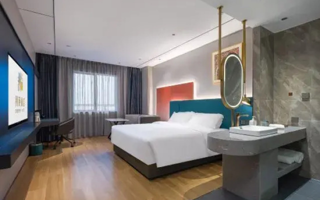 CHEERMAY Hotel (Tunchang Zhengfu Pedestrian Street)