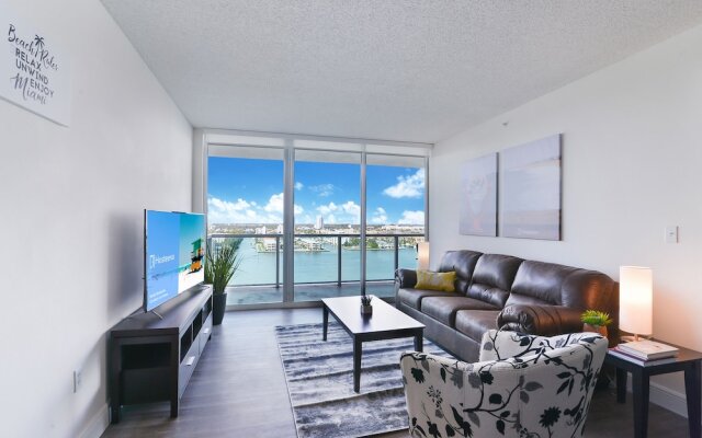 Luxury Sunny Isles Beach Condos by Hosteeva