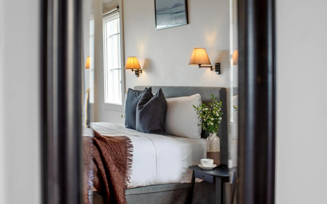 Piermont Retreat Swansea