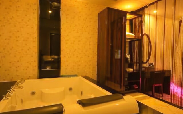 Haiwen Theme Couple Art Hotel