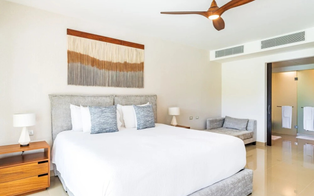 Casa Bellisima ! 2 bedroom swim up 2 Apts by RedAwning