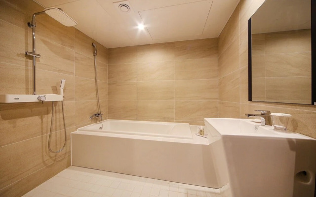 Gimhae Jangyu Hotel 101