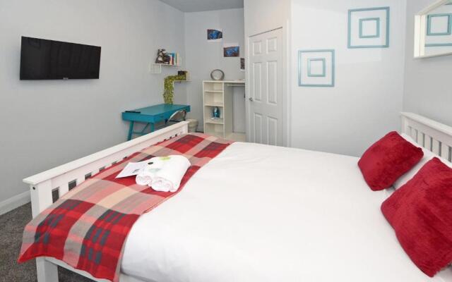Townhouse Plus @ 301 West Street Crewe
