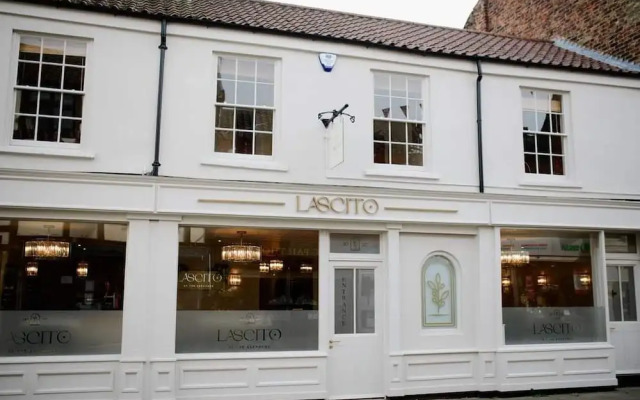 The Exchange Coach House Inn