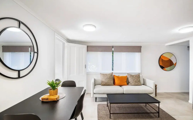 Riches Serendipity Home with Parking
