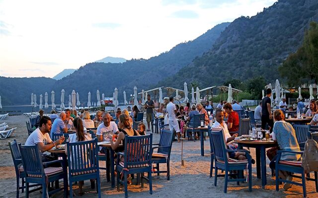 Sugar Beach Club