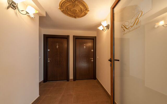 Roel Residence Apartments