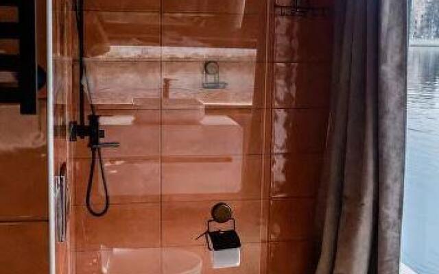 White Mare на Петроградской (Вайт Маре)