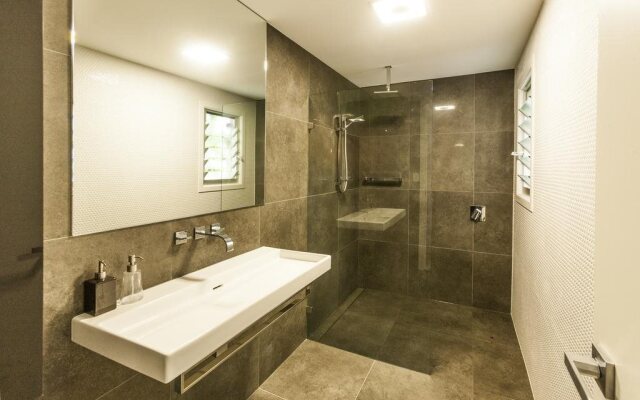 Rumrunner Resort