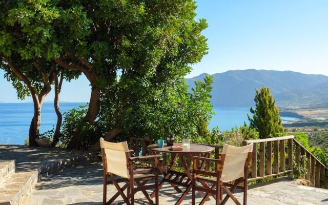 Villa Fegari - Delightful 1 Bedroom Stone House
