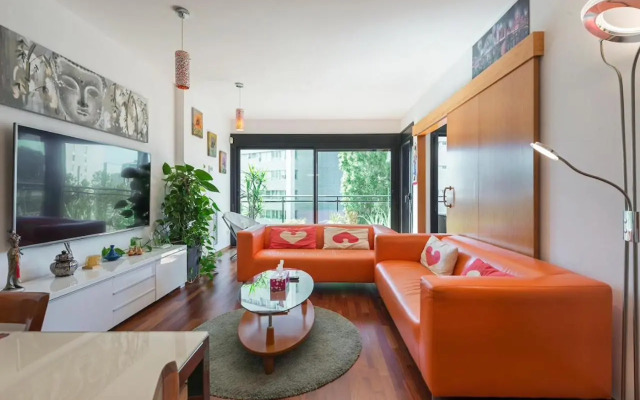 Jie Apartment