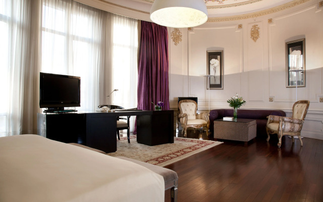 Savoy Hotel