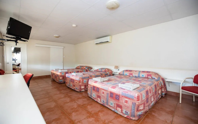 Leichhardt Hotel Motel
